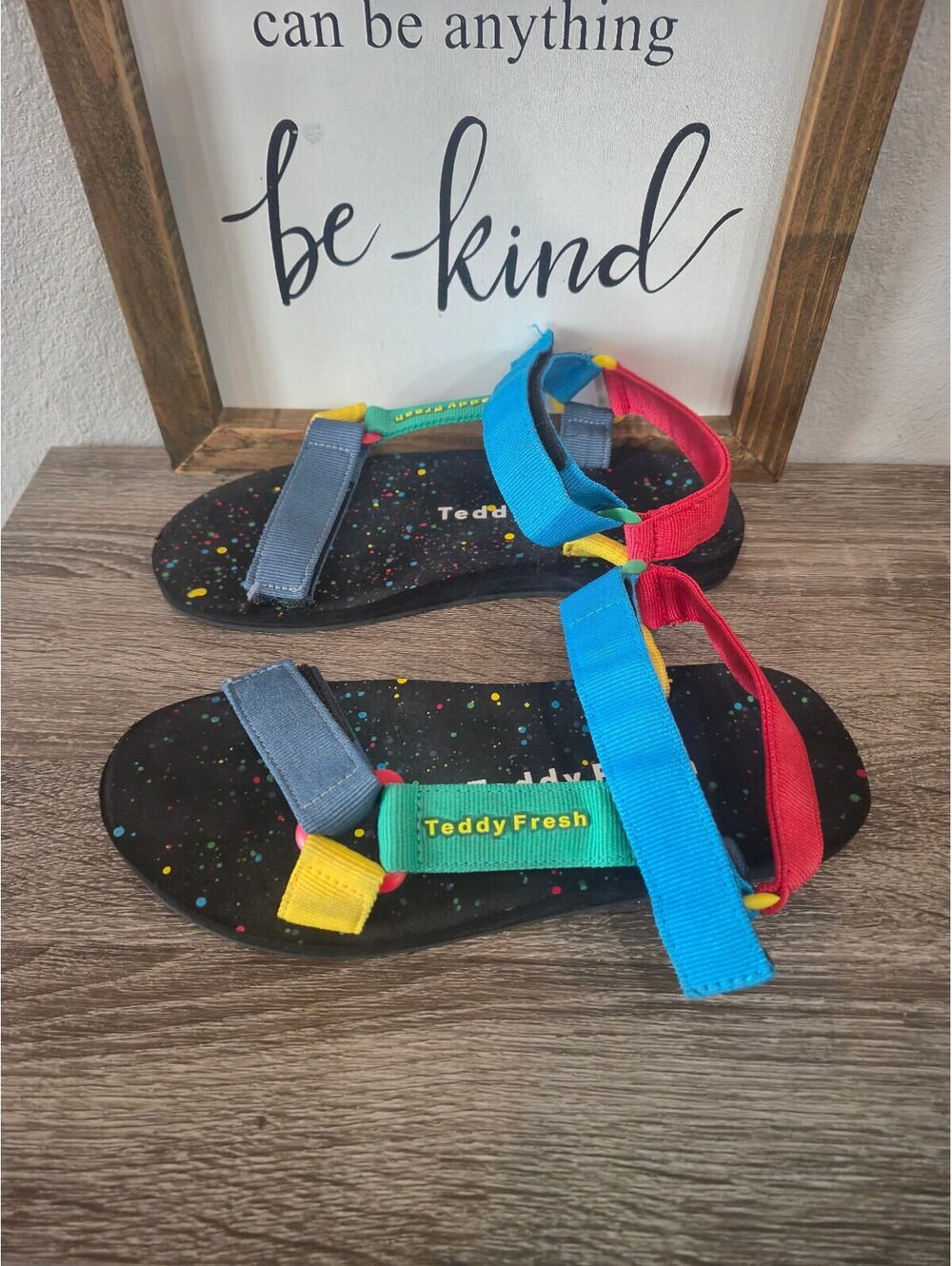 Teddy Fresh Multicolot Strap Sandals Size 7 - Picture 2 of 4